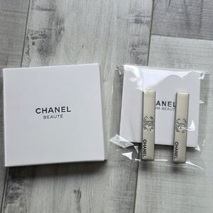 Chanel Beaute Silver Tone  Logo Hair Clips